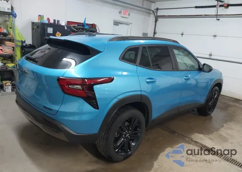 2025 Chevrolet Trax Fwd Activ z USA, uszkodzony, nr VIN KL77LKEP5SC147842